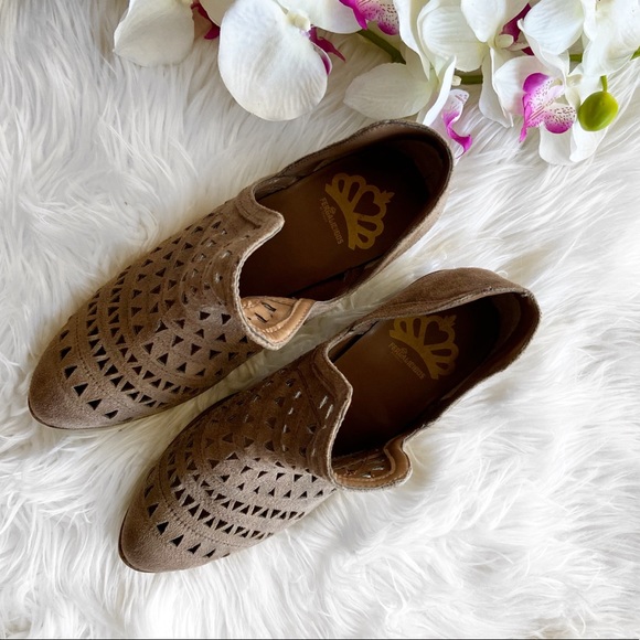 Fergalicious lacer cut perforated ankle booties - Picture 3 of 9